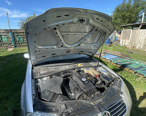 Серый Фольксваген Пассат, объемом двигателя 1.6 л и пробегом 227 тыс. км за 4500 $, фото 10 на Automoto.ua