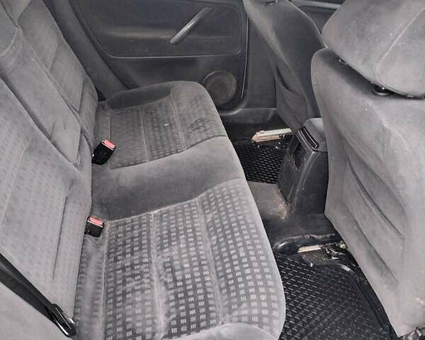 Серый Фольксваген Пассат, объемом двигателя 1.78 л и пробегом 290 тыс. км за 3100 $, фото 13 на Automoto.ua