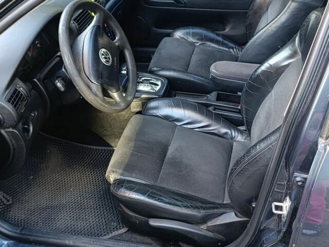 Серый Фольксваген Пассат, объемом двигателя 2.3 л и пробегом 20 тыс. км за 3200 $, фото 1 на Automoto.ua