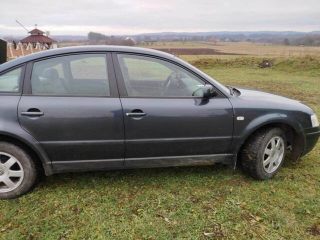 Сірий Фольксваген Пассат, об'ємом двигуна 1.6 л та пробігом 289 тис. км за 4300 $, фото 2 на Automoto.ua