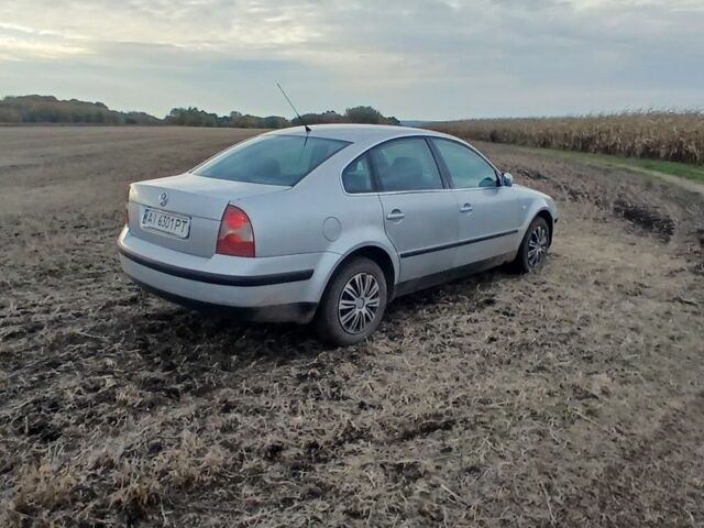 Сірий Фольксваген Пассат, об'ємом двигуна 1.6 л та пробігом 198 тис. км за 3500 $, фото 3 на Automoto.ua
