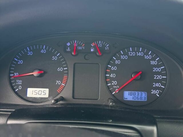 Серый Фольксваген Пассат, объемом двигателя 1.6 л и пробегом 189 тыс. км за 4400 $, фото 6 на Automoto.ua