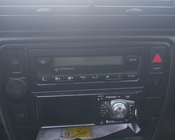 Серый Фольксваген Пассат, объемом двигателя 1.9 л и пробегом 465 тыс. км за 3550 $, фото 5 на Automoto.ua