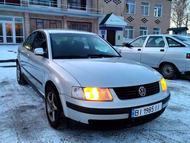 Серый Фольксваген Пассат, объемом двигателя 1.8 л и пробегом 300 тыс. км за 3000 $, фото 3 на Automoto.ua