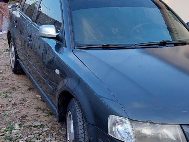 Серый Фольксваген Пассат, объемом двигателя 1.9 л и пробегом 360 тыс. км за 1500 $, фото 4 на Automoto.ua