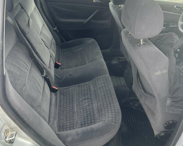 Серый Фольксваген Пассат, объемом двигателя 1.9 л и пробегом 280 тыс. км за 3350 $, фото 10 на Automoto.ua