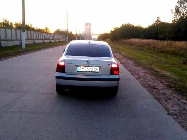 Сірий Фольксваген Пассат, об'ємом двигуна 1.9 л та пробігом 370 тис. км за 3499 $, фото 7 на Automoto.ua