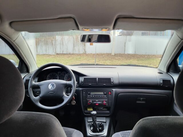 Сірий Фольксваген Пассат, об'ємом двигуна 1.8 л та пробігом 275 тис. км за 4100 $, фото 7 на Automoto.ua