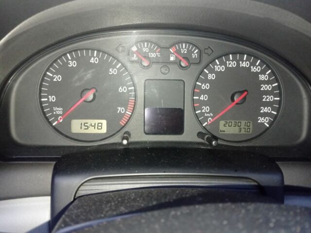 Серый Фольксваген Пассат, объемом двигателя 1 л и пробегом 203 тыс. км за 4300 $, фото 5 на Automoto.ua