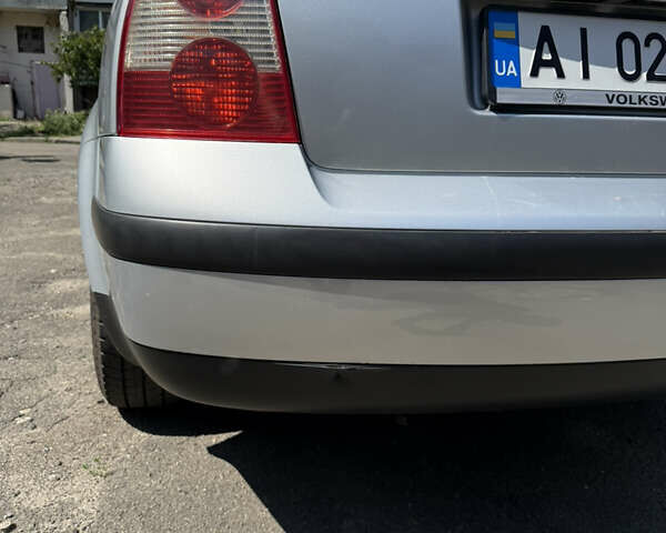 Серый Фольксваген Пассат, объемом двигателя 1.6 л и пробегом 290 тыс. км за 5300 $, фото 5 на Automoto.ua