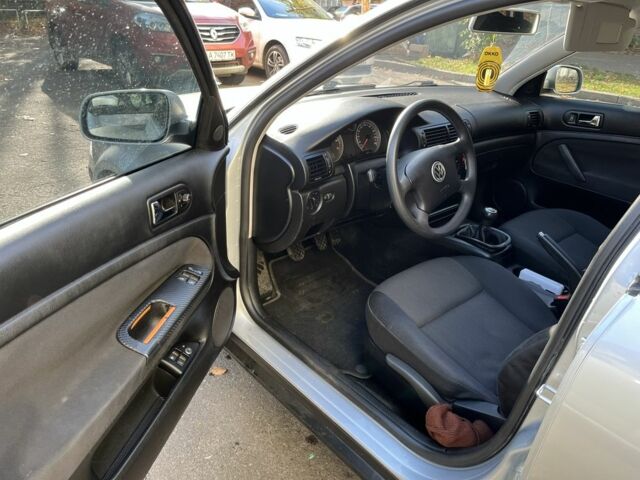 Сірий Фольксваген Пассат, об'ємом двигуна 1.6 л та пробігом 248 тис. км за 5200 $, фото 6 на Automoto.ua