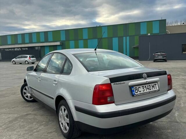 Серый Фольксваген Пассат, объемом двигателя 1.6 л и пробегом 189 тыс. км за 4400 $, фото 2 на Automoto.ua