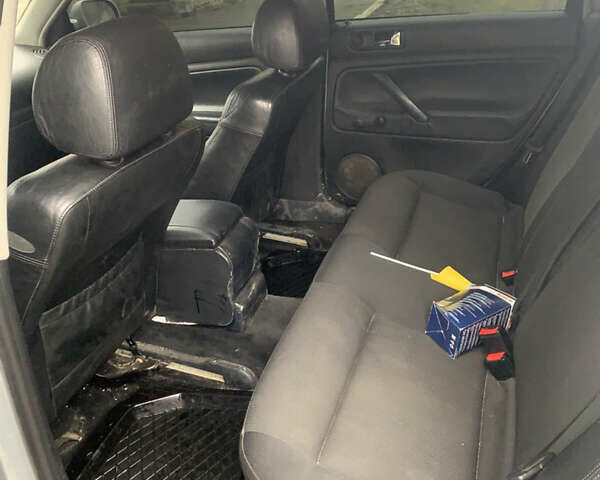 Серый Фольксваген Пассат, объемом двигателя 1.9 л и пробегом 300 тыс. км за 4000 $, фото 7 на Automoto.ua