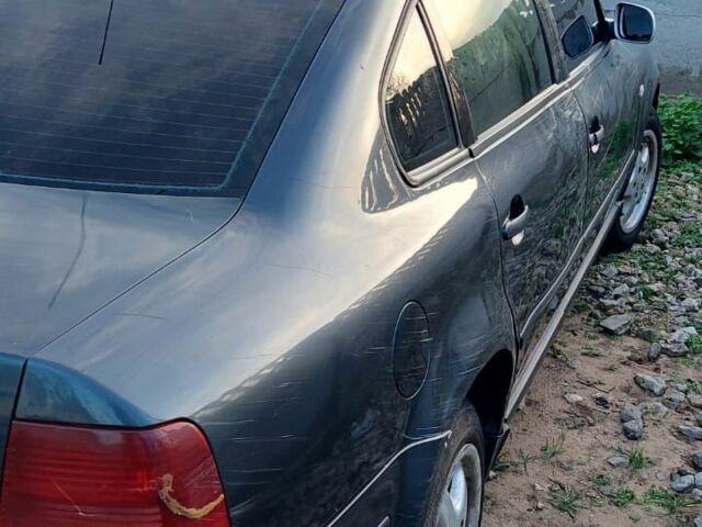 Серый Фольксваген Пассат, объемом двигателя 1.9 л и пробегом 360 тыс. км за 1500 $, фото 5 на Automoto.ua