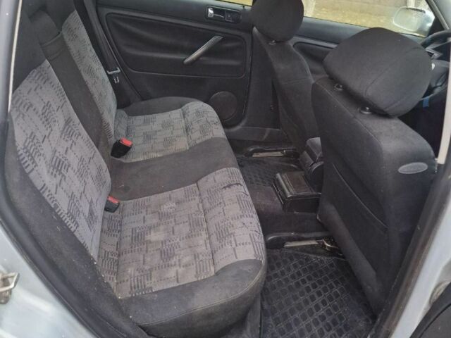 Серый Фольксваген Пассат, объемом двигателя 0 л и пробегом 240 тыс. км за 1850 $, фото 5 на Automoto.ua