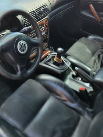 Серый Фольксваген Пассат, объемом двигателя 1.9 л и пробегом 308 тыс. км за 4000 $, фото 4 на Automoto.ua