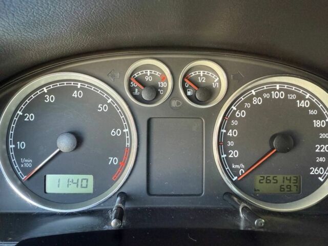 Серый Фольксваген Пассат, объемом двигателя 1.6 л и пробегом 267 тыс. км за 5200 $, фото 23 на Automoto.ua