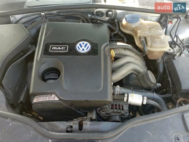Серый Фольксваген Пассат, объемом двигателя 2 л и пробегом 280 тыс. км за 5500 $, фото 1 на Automoto.ua