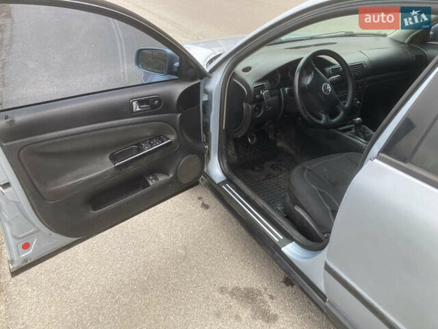 Серый Фольксваген Пассат, объемом двигателя 1.78 л и пробегом 396 тыс. км за 3800 $, фото 10 на Automoto.ua