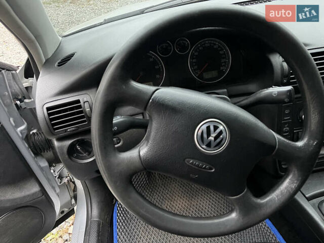 Серый Фольксваген Пассат, объемом двигателя 1.6 л и пробегом 290 тыс. км за 4600 $, фото 1 на Automoto.ua