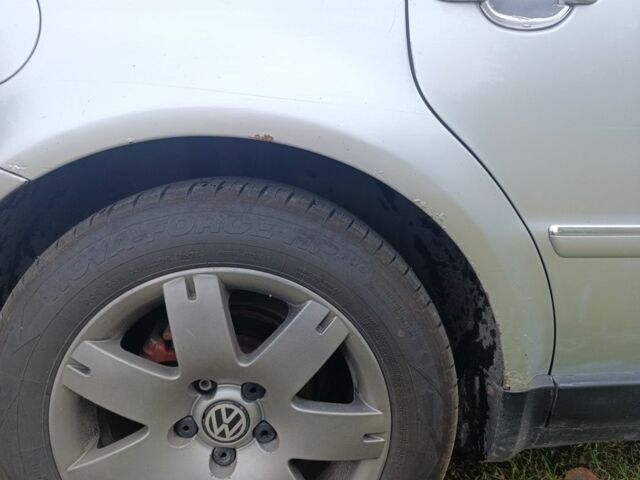 Серый Фольксваген Пассат, объемом двигателя 1.8 л и пробегом 344 тыс. км за 4400 $, фото 5 на Automoto.ua