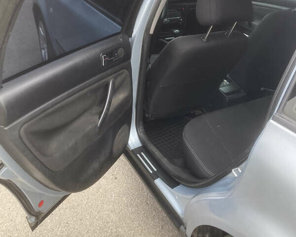 Серый Фольксваген Пассат, объемом двигателя 1.78 л и пробегом 396 тыс. км за 3800 $, фото 9 на Automoto.ua