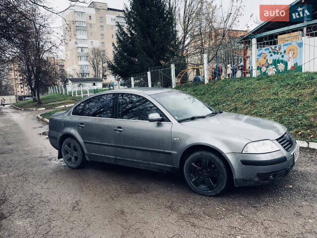 Серый Фольксваген Пассат, объемом двигателя 1.8 л и пробегом 410 тыс. км за 3000 $, фото 11 на Automoto.ua