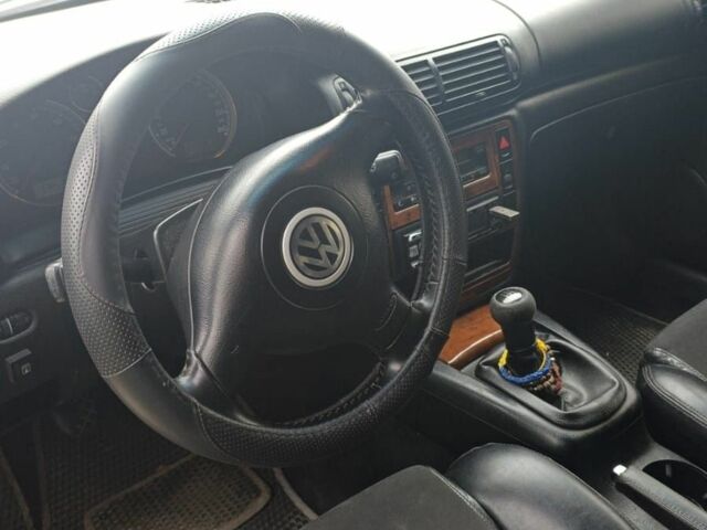 Серый Фольксваген Пассат, объемом двигателя 1.8 л и пробегом 344 тыс. км за 4400 $, фото 17 на Automoto.ua