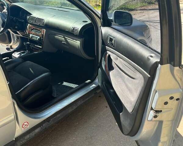 Сірий Фольксваген Пассат, об'ємом двигуна 1.78 л та пробігом 273 тис. км за 3800 $, фото 17 на Automoto.ua