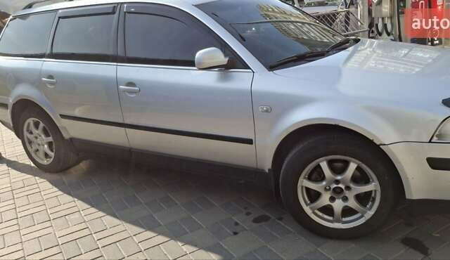 Серый Фольксваген Пассат, объемом двигателя 1.9 л и пробегом 344 тыс. км за 4800 $, фото 24 на Automoto.ua