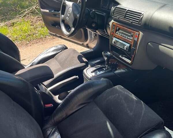 Сірий Фольксваген Пассат, об'ємом двигуна 1.78 л та пробігом 273 тис. км за 3800 $, фото 11 на Automoto.ua