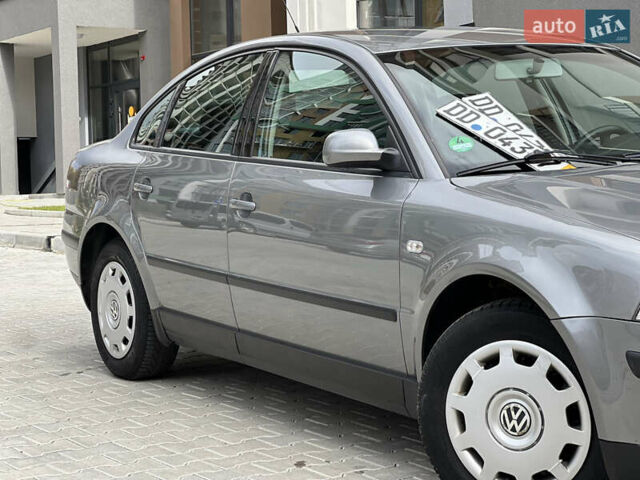 Сірий Фольксваген Пассат, об'ємом двигуна 1.6 л та пробігом 186 тис. км за 4199 $, фото 35 на Automoto.ua