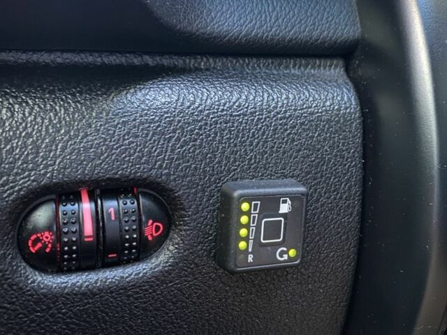 Серый Фольксваген Пассат, объемом двигателя 1.6 л и пробегом 267 тыс. км за 5200 $, фото 6 на Automoto.ua