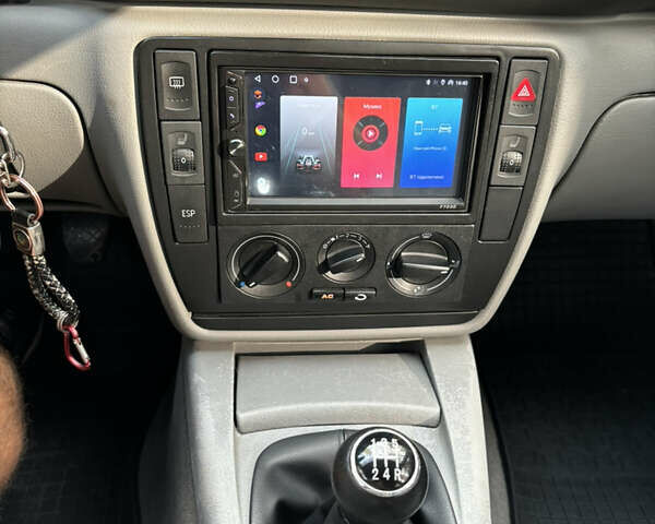 Серый Фольксваген Пассат, объемом двигателя 1.6 л и пробегом 246 тыс. км за 4600 $, фото 15 на Automoto.ua