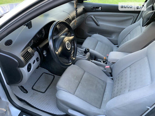 Серый Фольксваген Пассат, объемом двигателя 1.6 л и пробегом 233 тыс. км за 5399 $, фото 9 на Automoto.ua