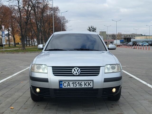 Серый Фольксваген Пассат, объемом двигателя 2 л и пробегом 283 тыс. км за 4700 $, фото 1 на Automoto.ua