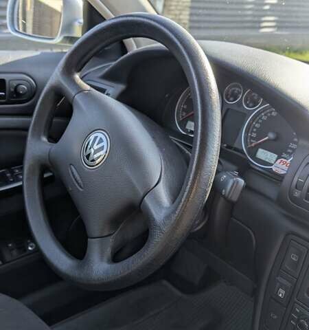 Серый Фольксваген Пассат, объемом двигателя 1.6 л и пробегом 145 тыс. км за 4800 $, фото 16 на Automoto.ua