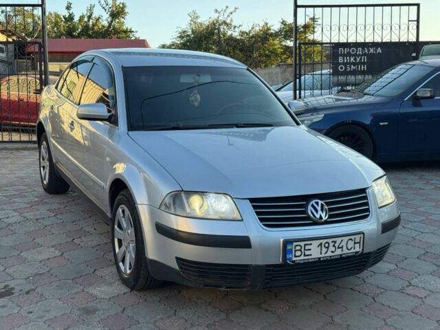 Серый Фольксваген Пассат, объемом двигателя 2.8 л и пробегом 330 тыс. км за 3899 $, фото 2 на Automoto.ua
