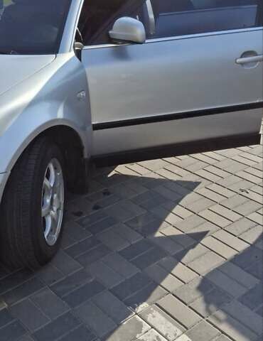 Серый Фольксваген Пассат, объемом двигателя 1.9 л и пробегом 344 тыс. км за 4800 $, фото 8 на Automoto.ua