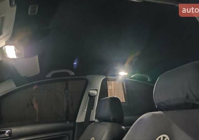 Серый Фольксваген Пассат, объемом двигателя 1.9 л и пробегом 333 тыс. км за 4750 $, фото 19 на Automoto.ua