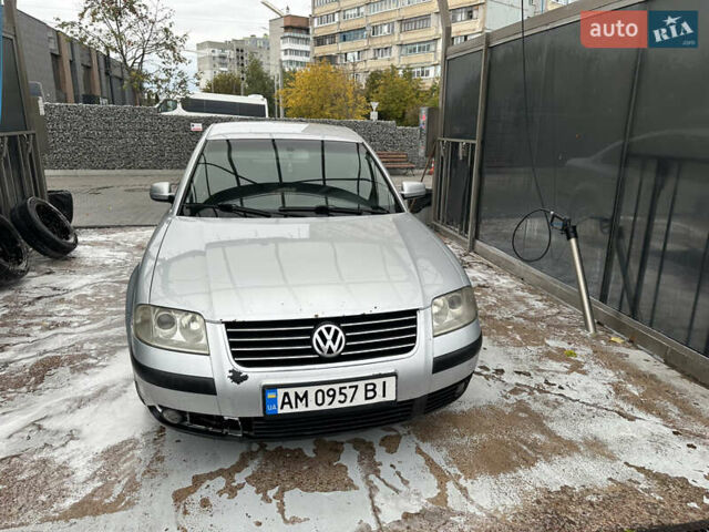 Серый Фольксваген Пассат, объемом двигателя 1.9 л и пробегом 428 тыс. км за 3800 $, фото 1 на Automoto.ua