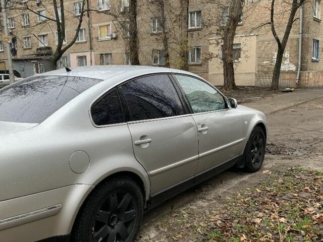 Серый Фольксваген Пассат, объемом двигателя 0 л и пробегом 420 тыс. км за 3900 $, фото 1 на Automoto.ua