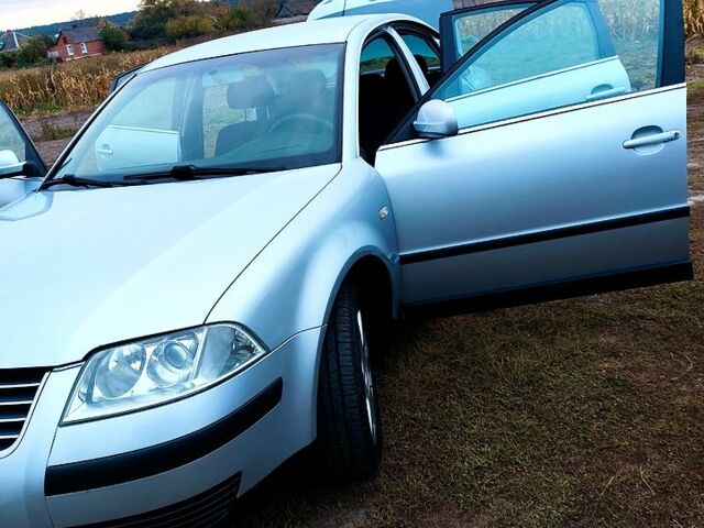 Сірий Фольксваген Пассат, об'ємом двигуна 1.6 л та пробігом 180 тис. км за 5000 $, фото 2 на Automoto.ua