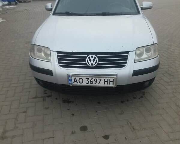 Серый Фольксваген Пассат, объемом двигателя 1.9 л и пробегом 350 тыс. км за 4600 $, фото 1 на Automoto.ua