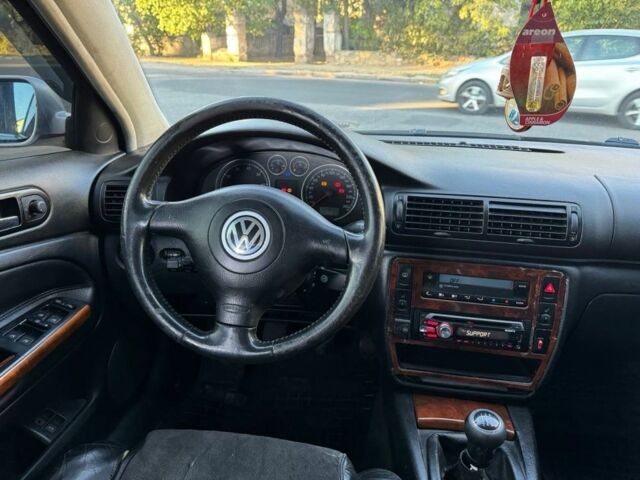 Серый Фольксваген Пассат, объемом двигателя 2.8 л и пробегом 330 тыс. км за 3899 $, фото 12 на Automoto.ua