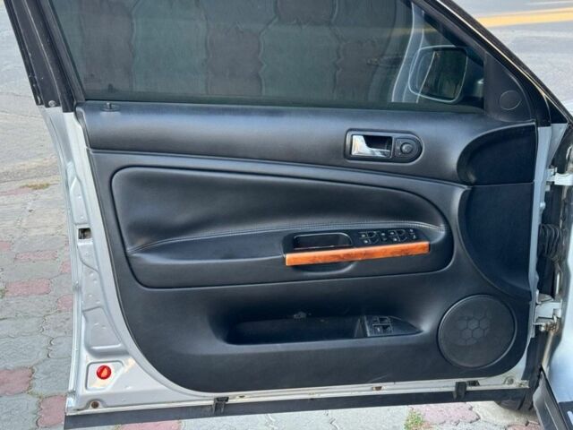 Серый Фольксваген Пассат, объемом двигателя 2.8 л и пробегом 330 тыс. км за 3899 $, фото 16 на Automoto.ua