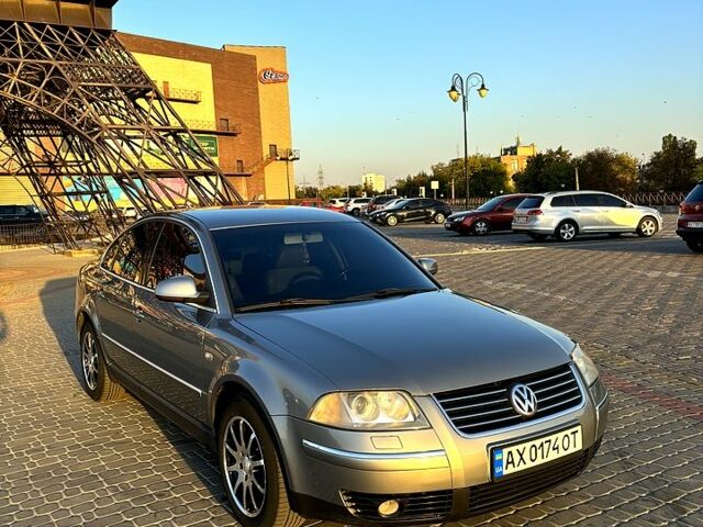 Сірий Фольксваген Пассат, об'ємом двигуна 2.3 л та пробігом 184 тис. км за 4700 $, фото 1 на Automoto.ua