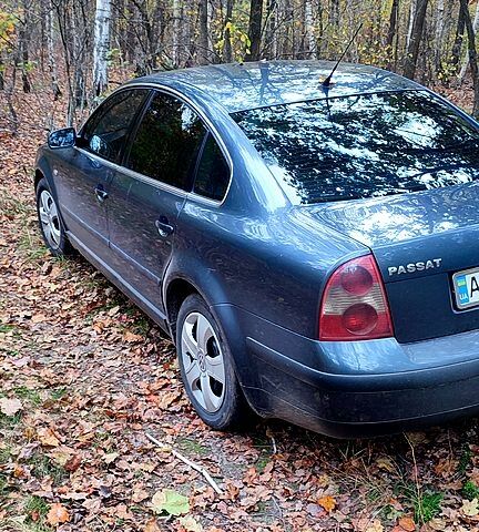 Серый Фольксваген Пассат, объемом двигателя 1.9 л и пробегом 224 тыс. км за 4800 $, фото 4 на Automoto.ua