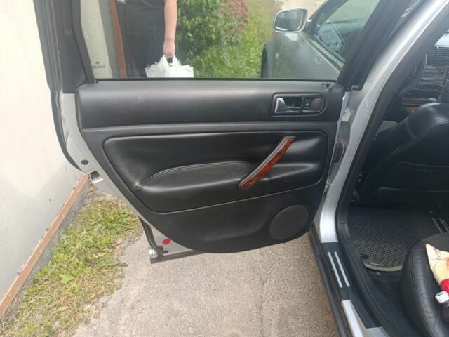 Серый Фольксваген Пассат, объемом двигателя 1.8 л и пробегом 344 тыс. км за 4400 $, фото 14 на Automoto.ua