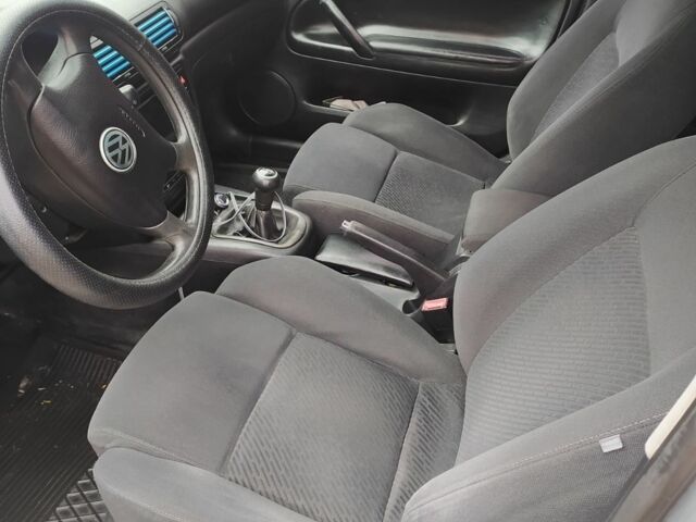 Серый Фольксваген Пассат, объемом двигателя 1.9 л и пробегом 400 тыс. км за 5300 $, фото 6 на Automoto.ua